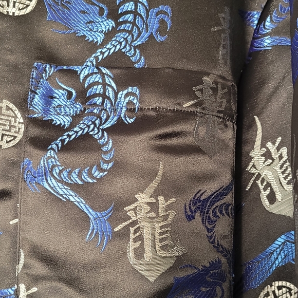 Dragon Print Buttonup Tee - Picture 6 of 6